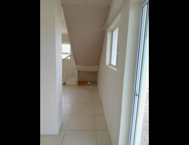 3 BEDROOM PROPERTY TO RENT IN JEFFREYS BAY CENTRAL